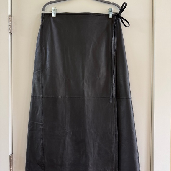 Massimo Dutti Leather skirt - Black - L - Picture 1 of 8